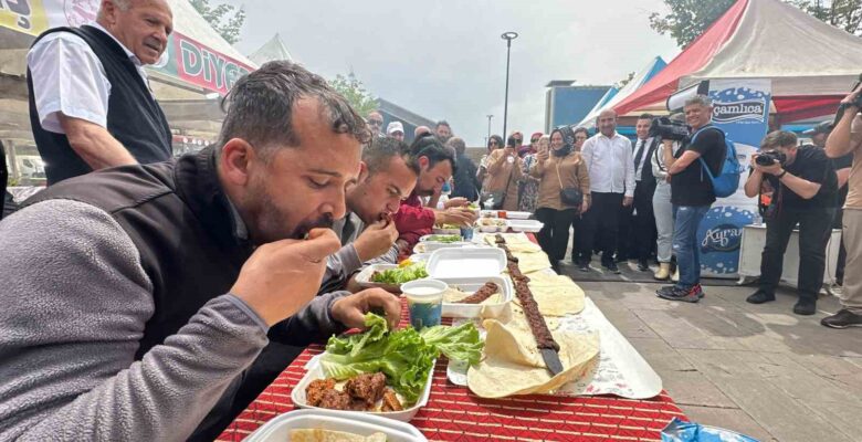 Depremden etkilenen illerin gastronomisi ‘Vefa Mutfağı’ ile Türk Mutfağı Haftası’nda yer aldı